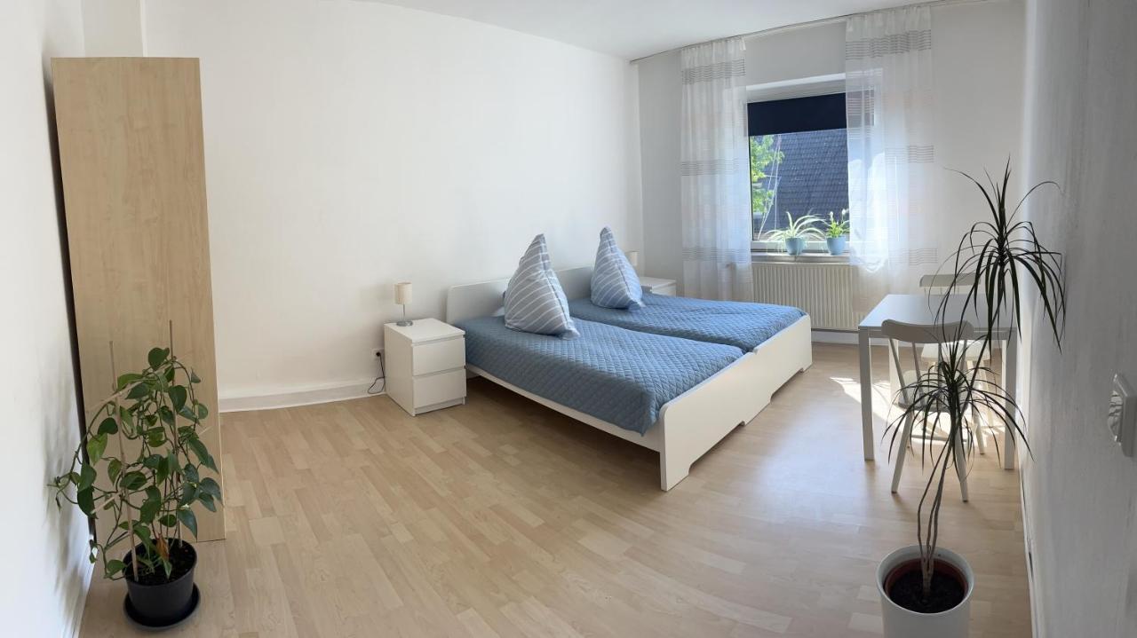 Privatzimmer Am Iltispark Дуйсбург Экстерьер фото