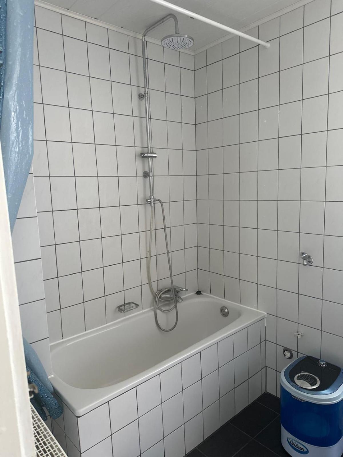 Privatzimmer Am Iltispark Дуйсбург Экстерьер фото